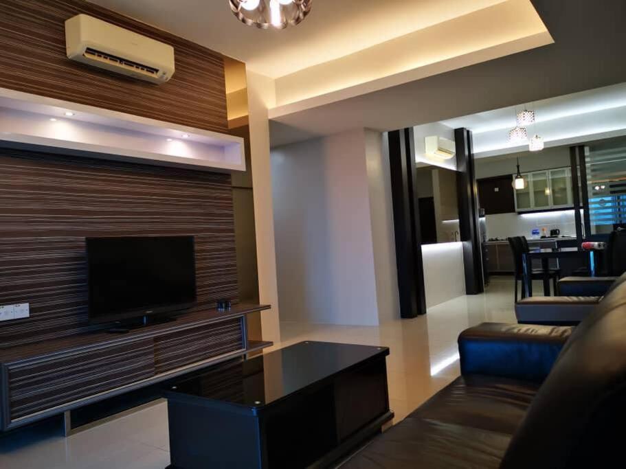 Glamorous At Kinta Riverfront Apartment อิโปห์ ภายนอก รูปภาพ